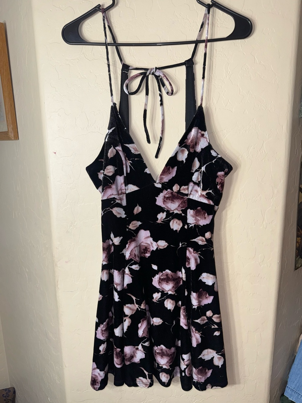 Ivy + Main Black Floral Velvet Skater Dress Open Back Tie Mini Dress Medium